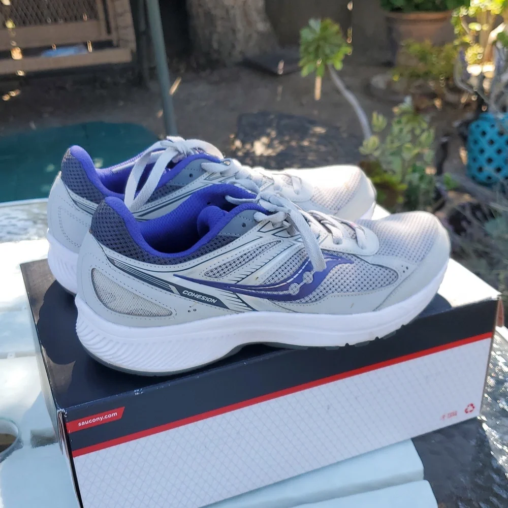 Saucony Cohesion 14 Women's Size 10 EUC White Purple